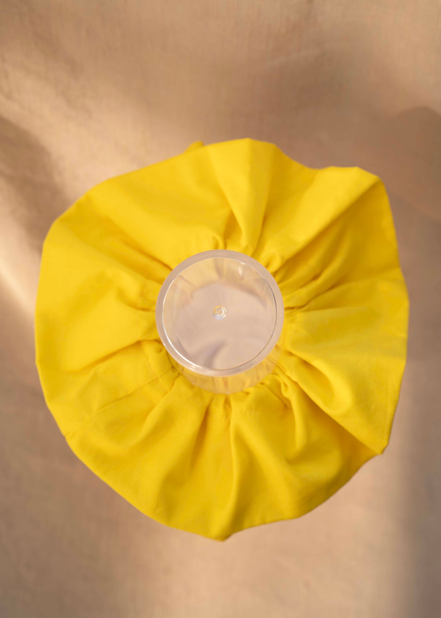 Le voile de coton jaune