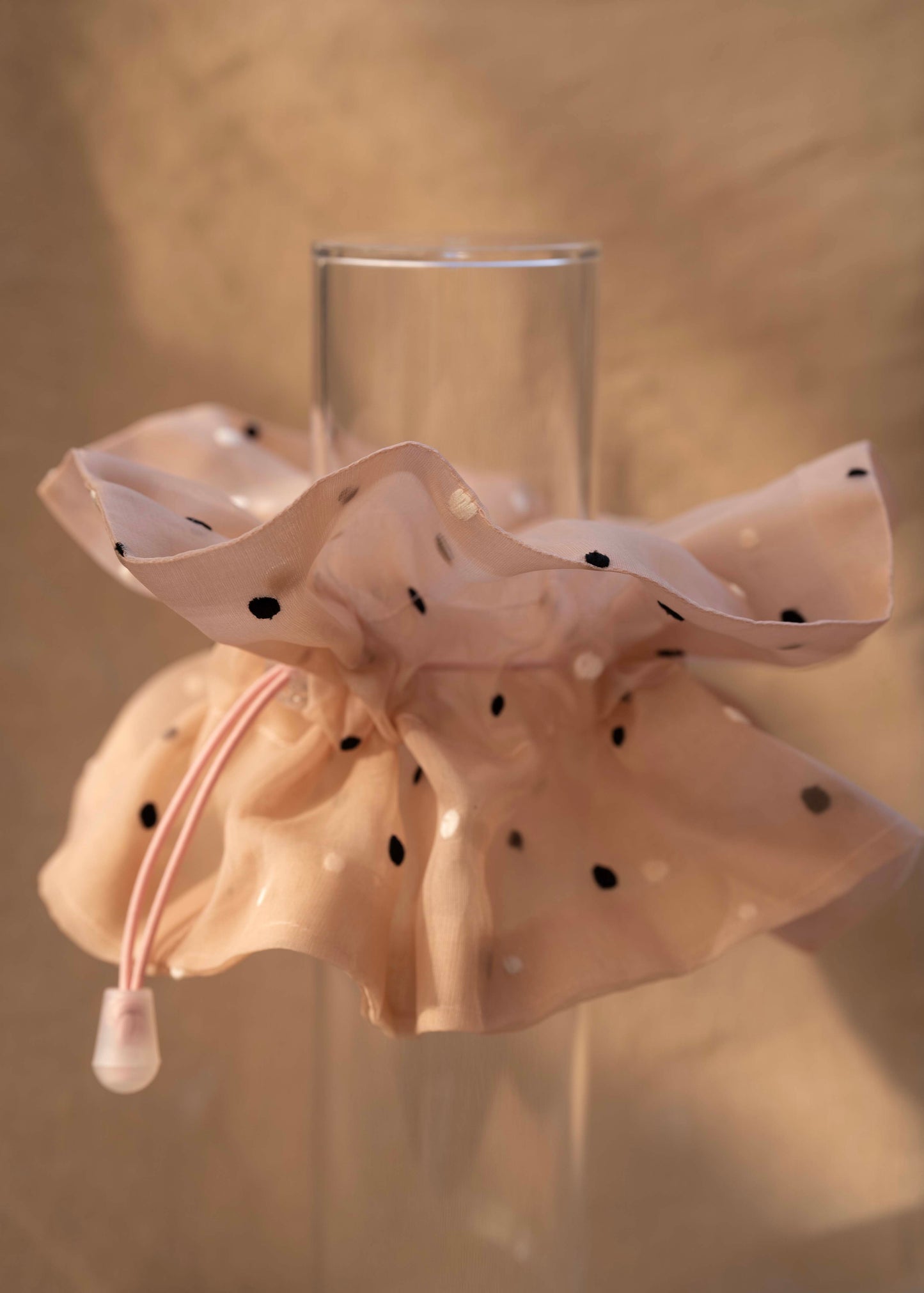 Organza rose à pois
