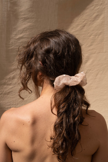 Organza rose à pois