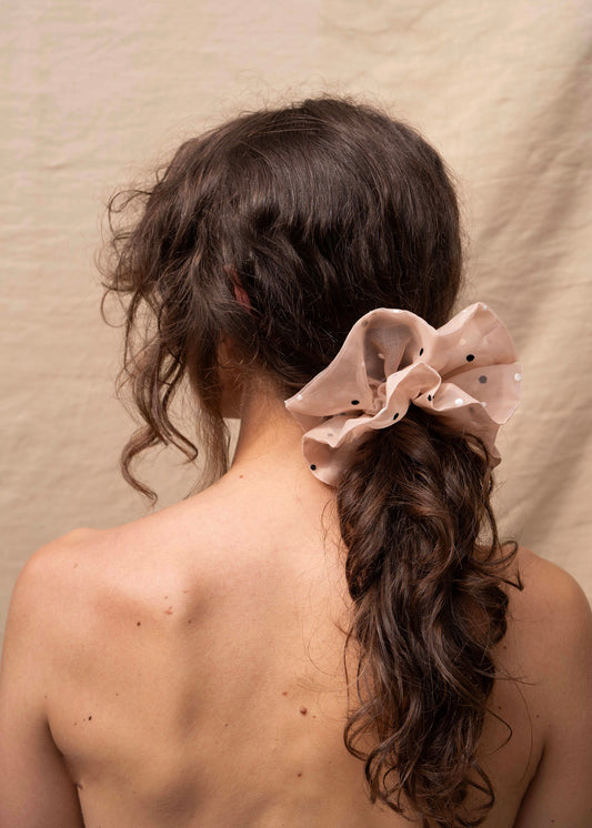 Organza rose à pois